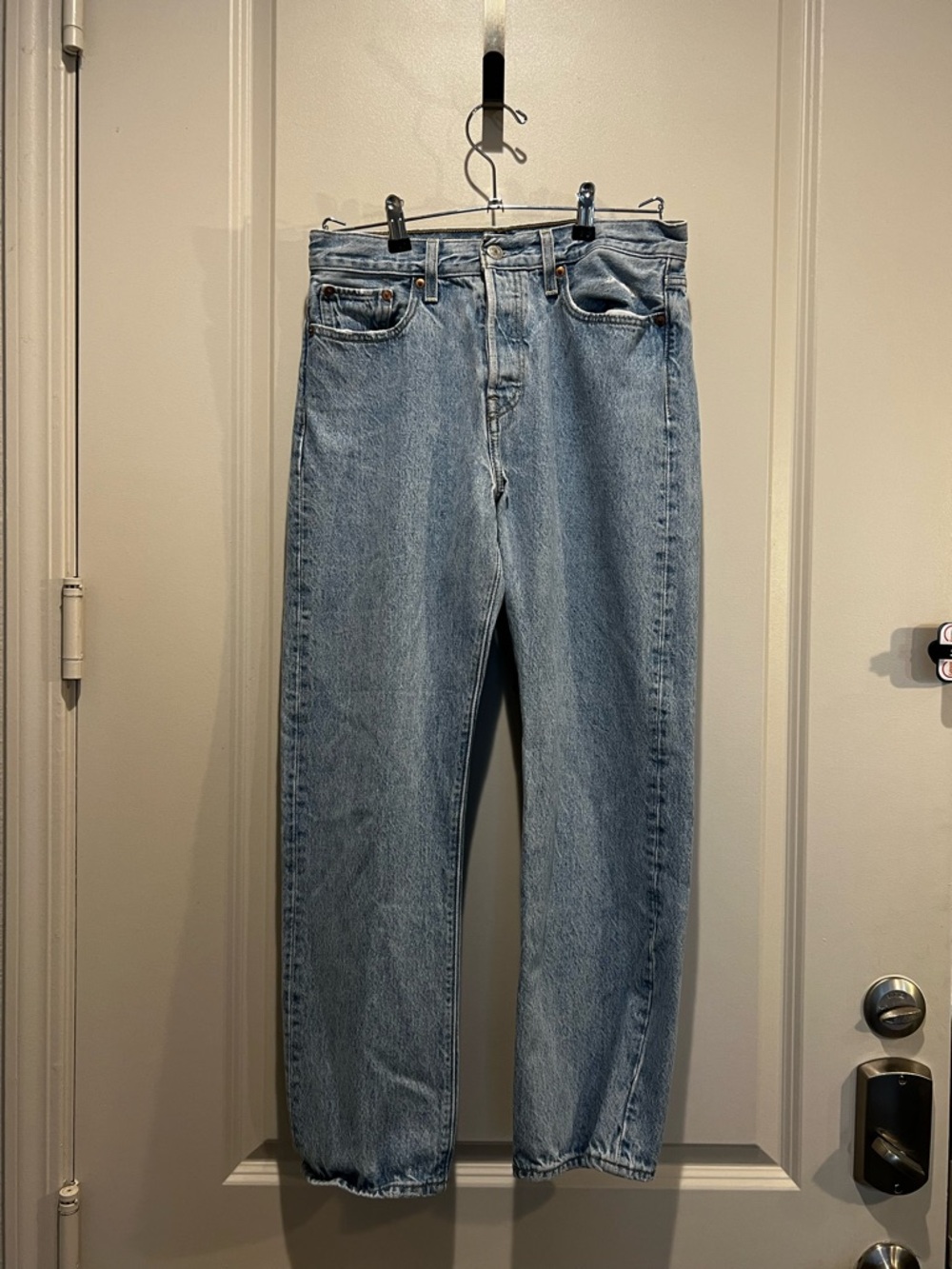Levi’s Wedgie Straight Jeans Light Wash High Rise Size 28 - Picture 4 of 10